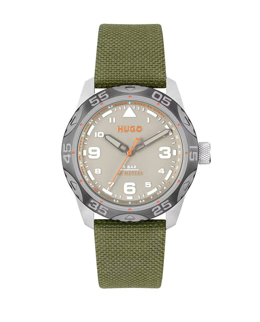 Hugo 1530331 watch for man with a green dial and fabric strap.