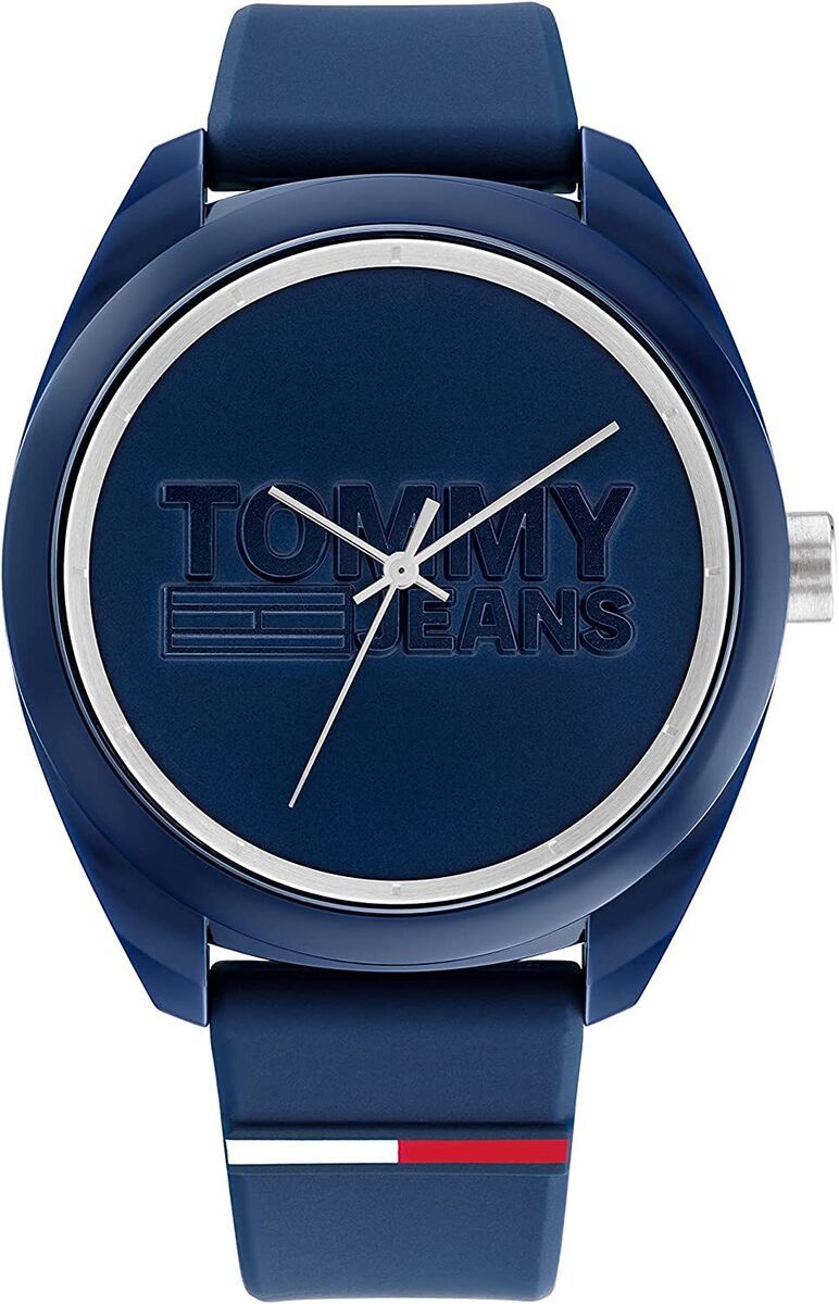Tommy Hilfiger 1791927 watch for man with a blue dial and rubber strap.